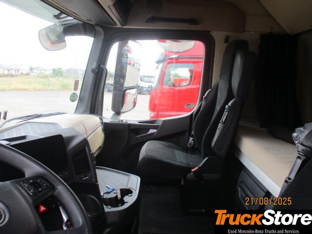 Камион влекач Mercedes-Benz Actros 1845 LS nRL: слика 6
