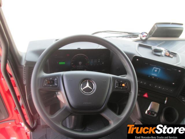 Камион влекач Mercedes-Benz Actros 1845 LS nRL: слика 9