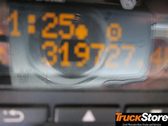 Камион влекач Mercedes-Benz Actros 1845 LS nRL: слика 8