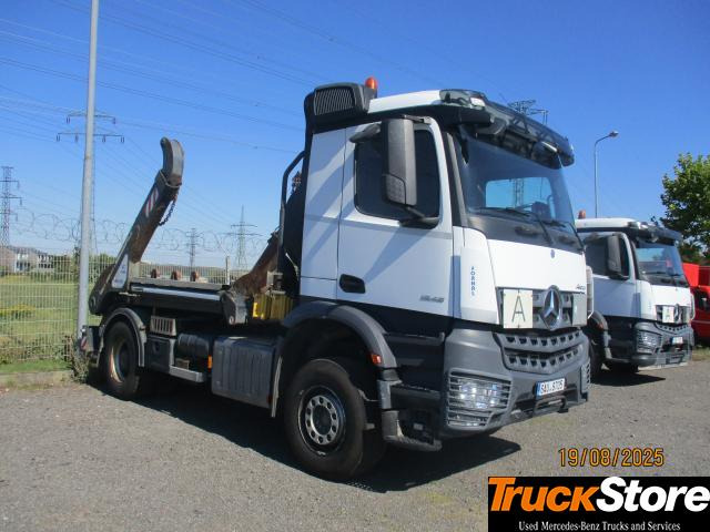 Mercedes-Benz Arocs 1845 LK - Камион за подигање контејнери: слика 2 Mercedes-Benz Arocs 1845 LK - Камион за подигање контејнери: слика 2
