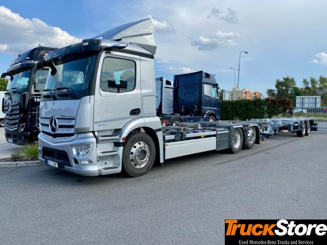 Mercedes-Benz eActros 300 L - Транспортер на контејнер/ Камион со променливо тело: слика 1 Mercedes-Benz eActros 300 L - Транспортер на контејнер/ Камион со променливо тело: слика 1