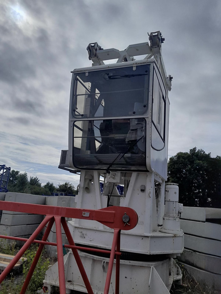 Liebherr 132EC H8 Liitronic - Кулски кран: слика 1 Liebherr 132EC H8 Liitronic - Кулски кран: слика 1