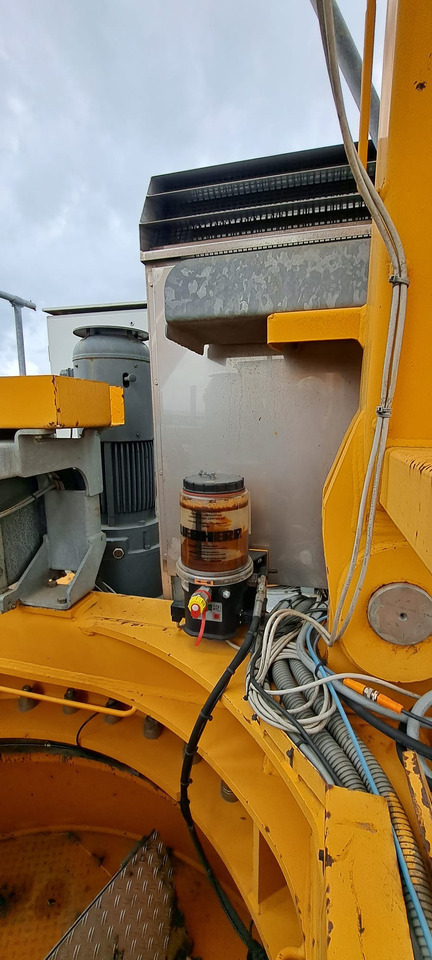 Liebherr 250EC-B12 Litronic - Кулски кран: слика 1 Liebherr 250EC-B12 Litronic - Кулски кран: слика 1