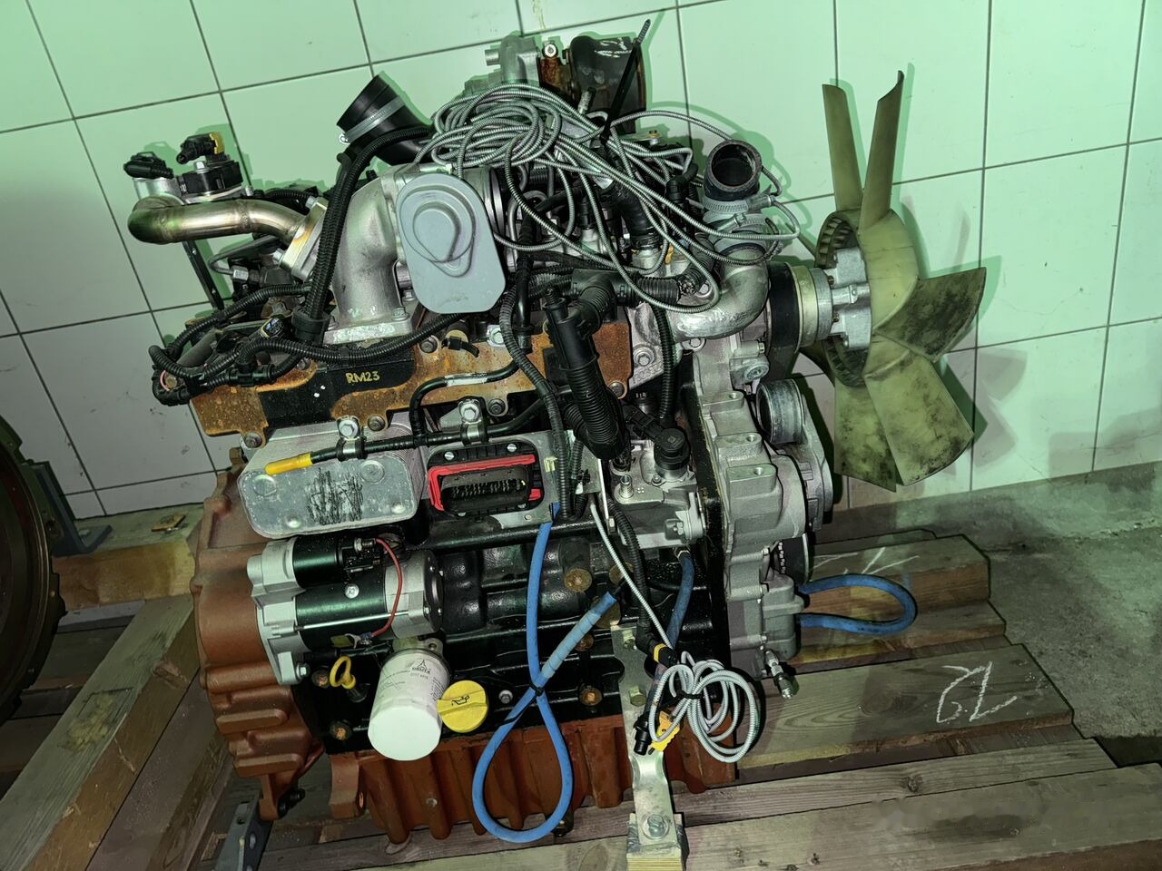 Deutz TCD 2.9 L4 - Мотор за Багер: слика 2 Deutz TCD 2.9 L4 - Мотор за Багер: слика 2