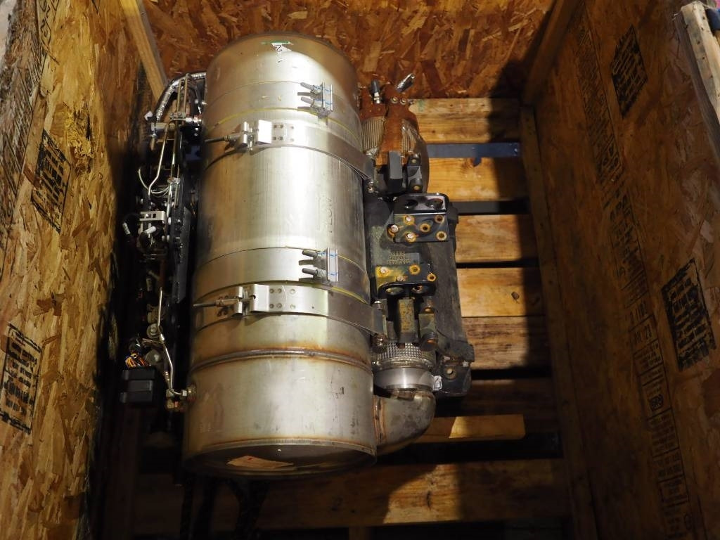 CAT Caterpillar C9.3 - Module AR-Clean Emission / DPF - Мотор за Градежна машина: слика 2 CAT Caterpillar C9.3 - Module AR-Clean Emission / DPF - Мотор за Градежна машина: слика 2