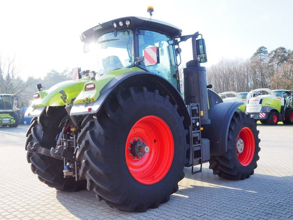 Claas Axion 920 CMATIC, GPS, CEMIS 1200, PTO - Трактор: слика 3 Claas Axion 920 CMATIC, GPS, CEMIS 1200, PTO - Трактор: слика 3