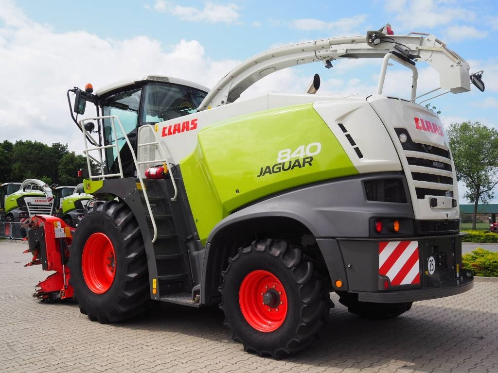Claas Jaguar 840 + Kemper 345 Plus - Комбајн за сточна храна: слика 2 Claas Jaguar 840 + Kemper 345 Plus - Комбајн за сточна храна: слика 2
