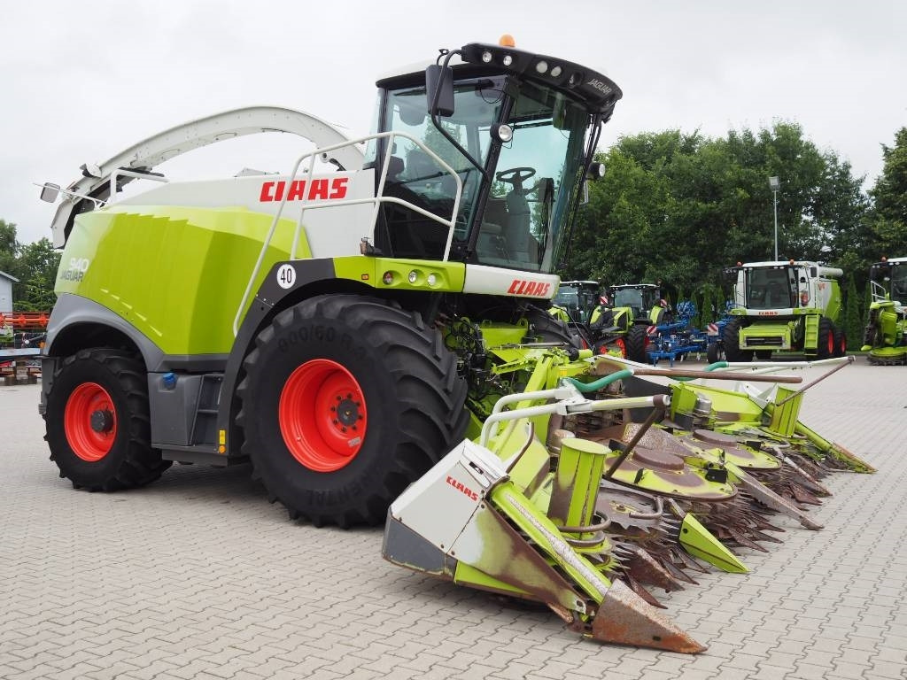 Claas Jaguar 940 4WD + Orbis 600 SD - Комбајн за сточна храна: слика 4 Claas Jaguar 940 4WD + Orbis 600 SD - Комбајн за сточна храна: слика 4