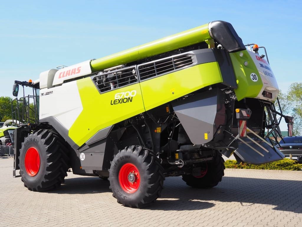 Claas Lexion 6700 + V770 - Комбајн: слика 2 Claas Lexion 6700 + V770 - Комбајн: слика 2