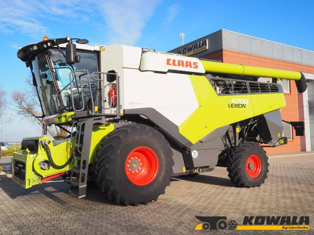 Claas Lexion 6700 + V930 - Комбајн: слика 1 Claas Lexion 6700 + V930 - Комбајн: слика 1