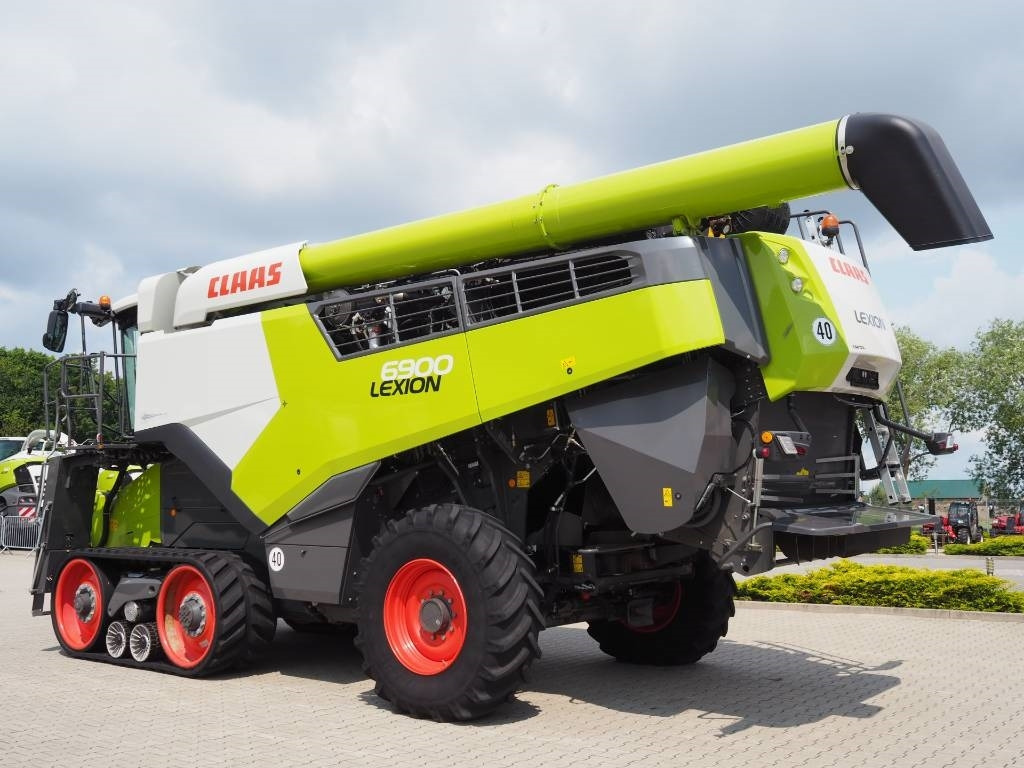 Claas Lexion 6900 TT + V930 - Комбајн: слика 2 Claas Lexion 6900 TT + V930 - Комбајн: слика 2