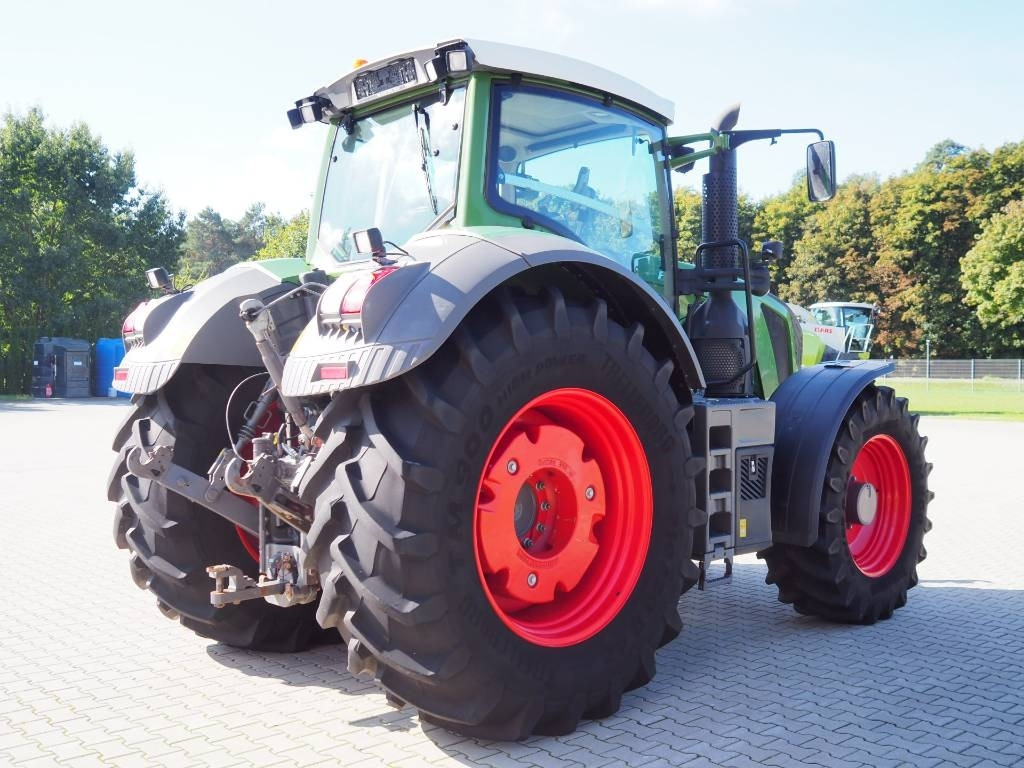 Fendt 828 Vario S4 ProfiPlus, GPS - Трактор: слика 3 Fendt 828 Vario S4 ProfiPlus, GPS - Трактор: слика 3