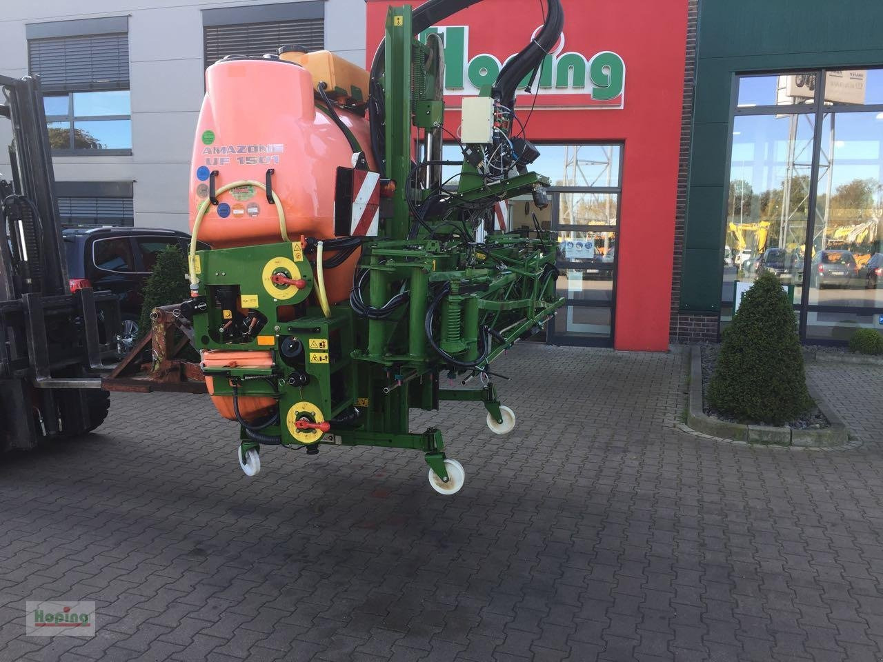 Amazone UF 1501 - Распрскувач монтиран на трактор: слика 2 Amazone UF 1501 - Распрскувач монтиран на трактор: слика 2