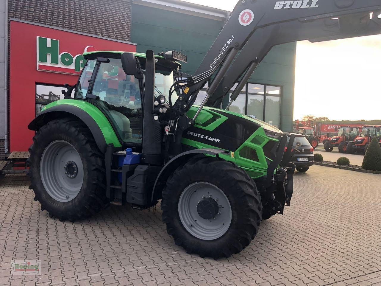 Deutz-Fahr 6215 Agrotron TTV - Трактор: слика 4 Deutz-Fahr 6215 Agrotron TTV - Трактор: слика 4