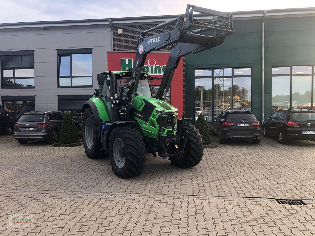 Deutz-Fahr 6215 Agrotron TTV - Трактор: слика 1 Deutz-Fahr 6215 Agrotron TTV - Трактор: слика 1