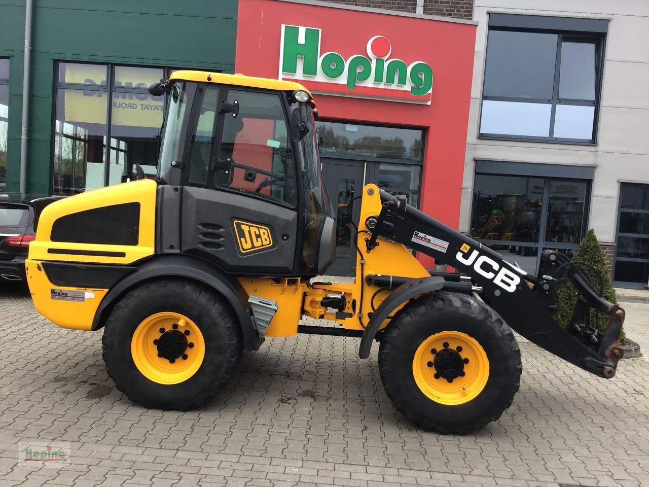 JCB 409 - Натоварувач на тркала: слика 2 JCB 409 - Натоварувач на тркала: слика 2