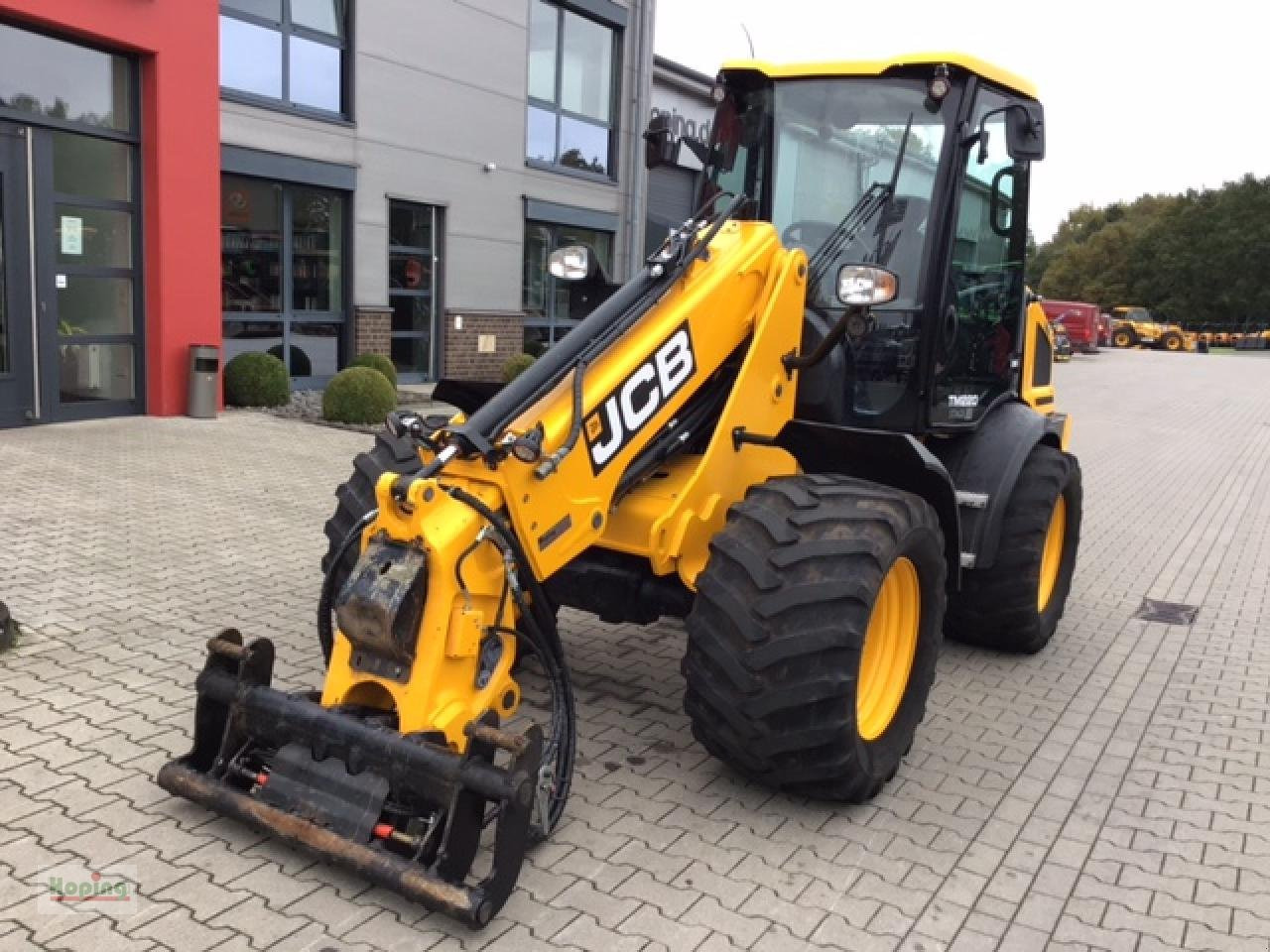 JCB TM 220 - Натоварувач на тркала: слика 2 JCB TM 220 - Натоварувач на тркала: слика 2