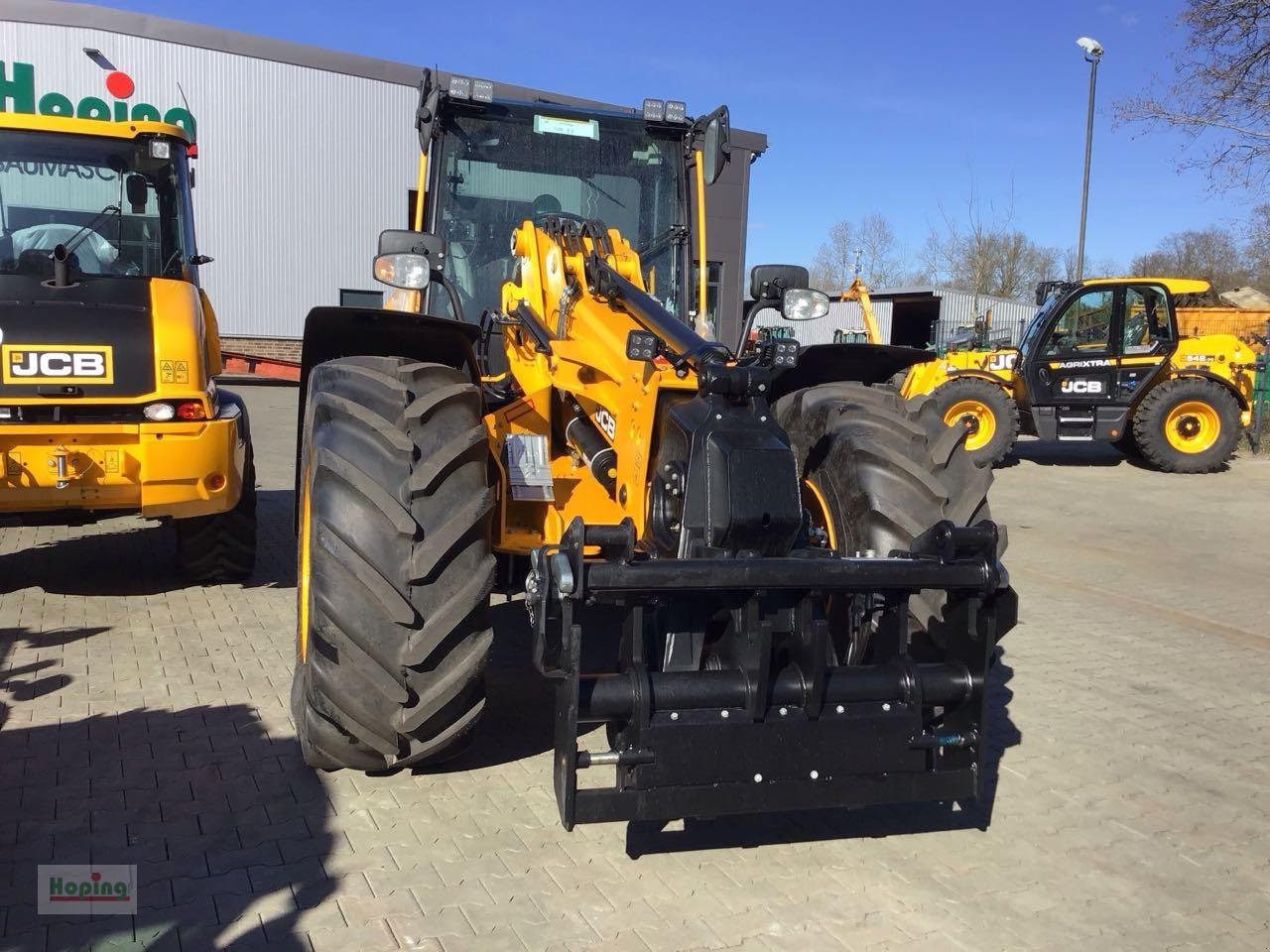 JCB TM420S AGRI - Stufe V - Телескопски натоварувач на тркала: слика 2 JCB TM420S AGRI - Stufe V - Телескопски натоварувач на тркала: слика 2