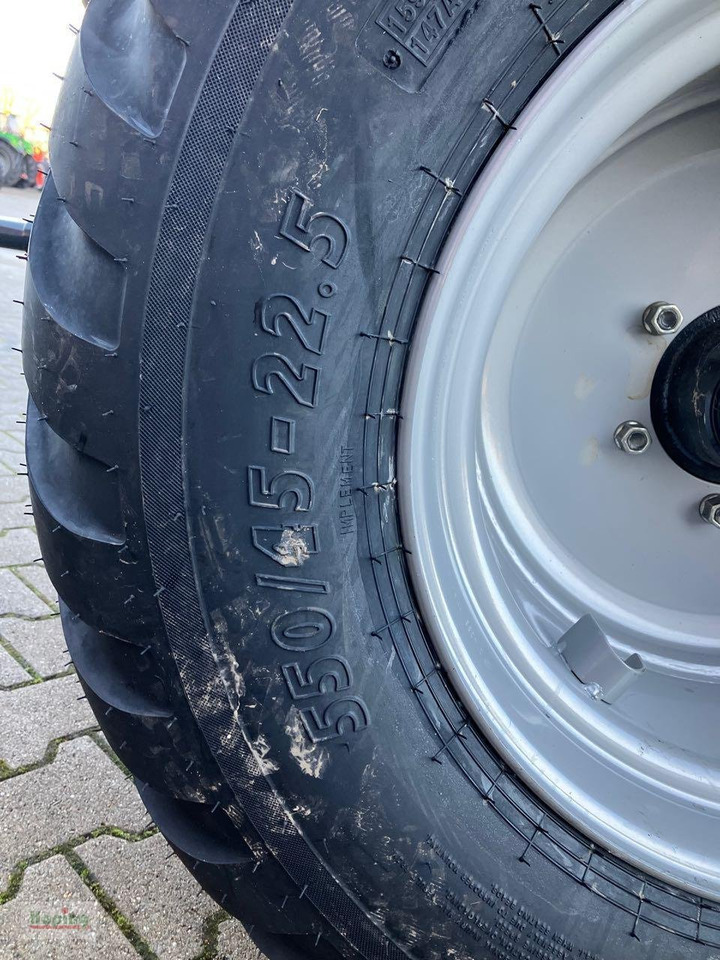 Kubota BV6190 CF 15 N - Балирка за тркалезни бали: слика 4 Kubota BV6190 CF 15 N - Балирка за тркалезни бали: слика 4