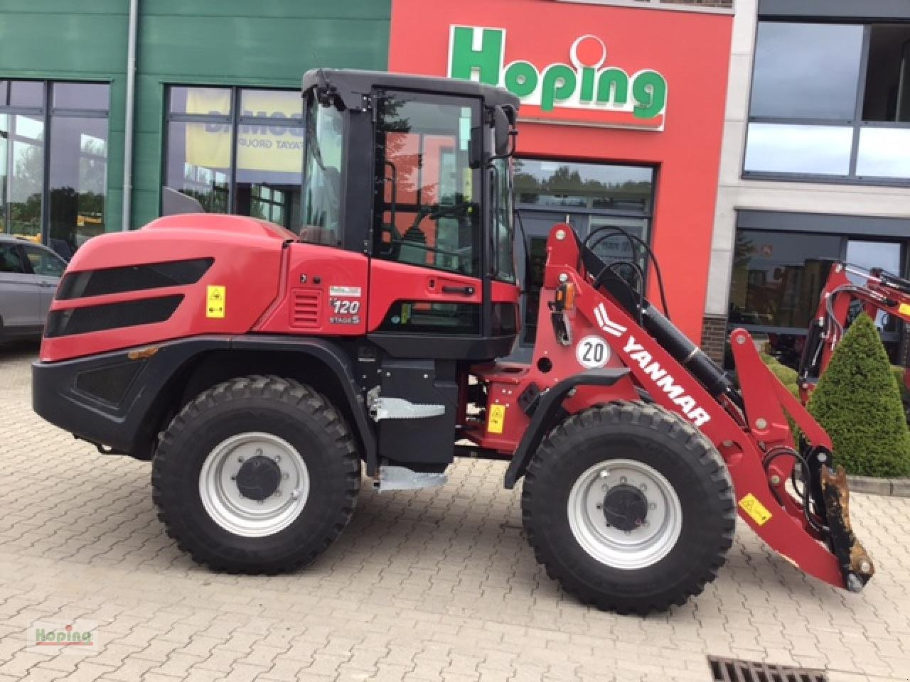 Yanmar V120/5 - Натоварувач на тркала: слика 1 Yanmar V120/5 - Натоварувач на тркала: слика 1