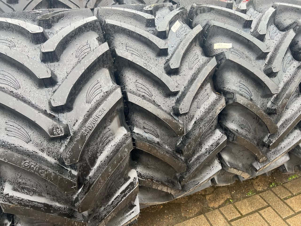 440/65R24 *GRI* - Гума: слика 1 440/65R24 *GRI* - Гума: слика 1