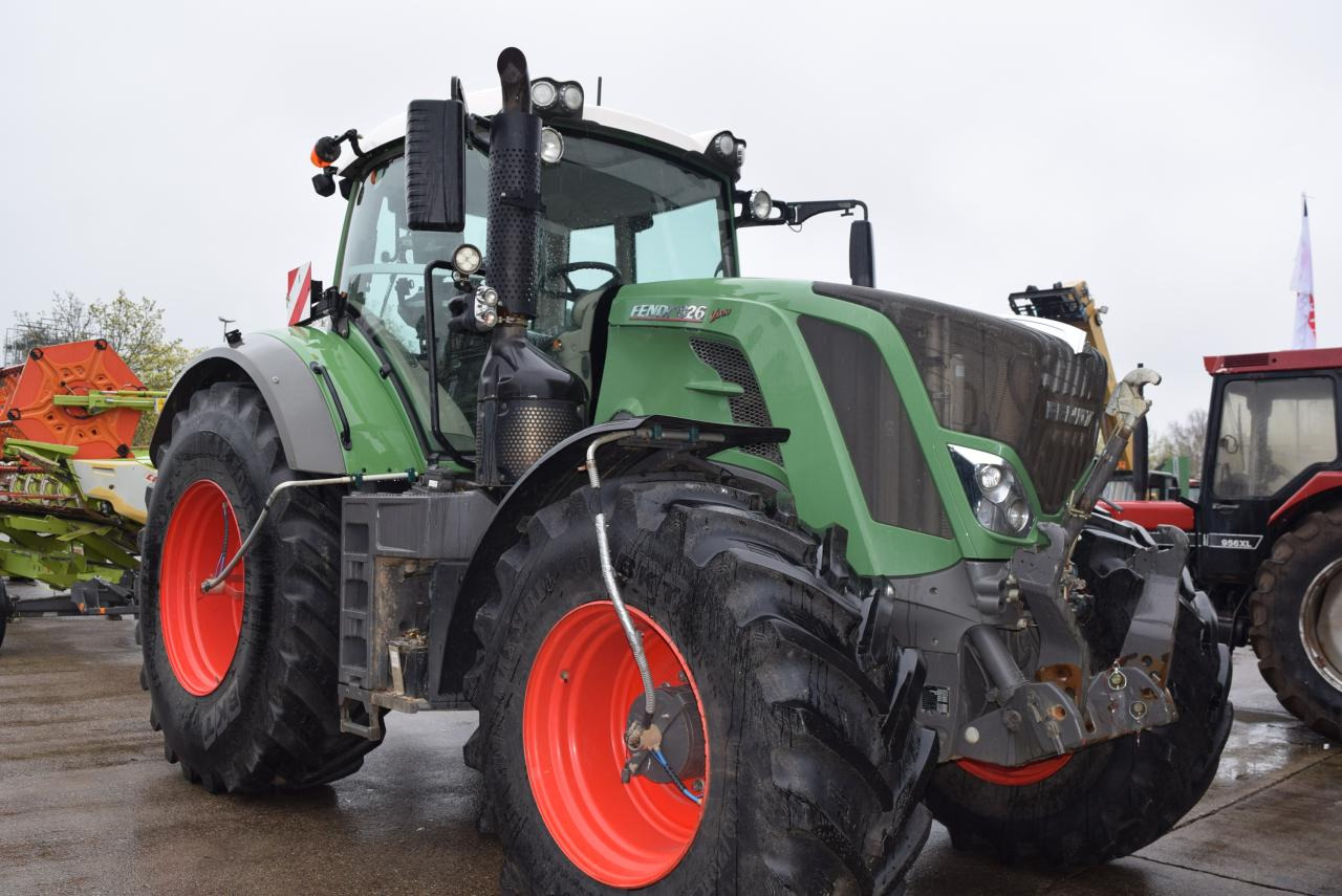 Fendt 826 Vario ProfiPlus - Трактор: слика 4 Fendt 826 Vario ProfiPlus - Трактор: слика 4
