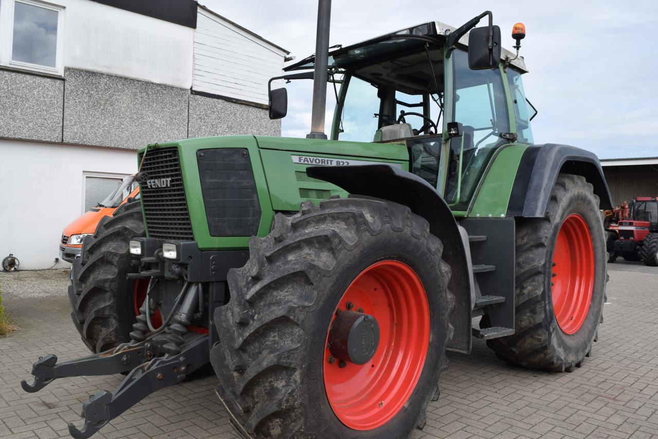 Fendt Favorit 822 - Трактор: слика 3 Fendt Favorit 822 - Трактор: слика 3