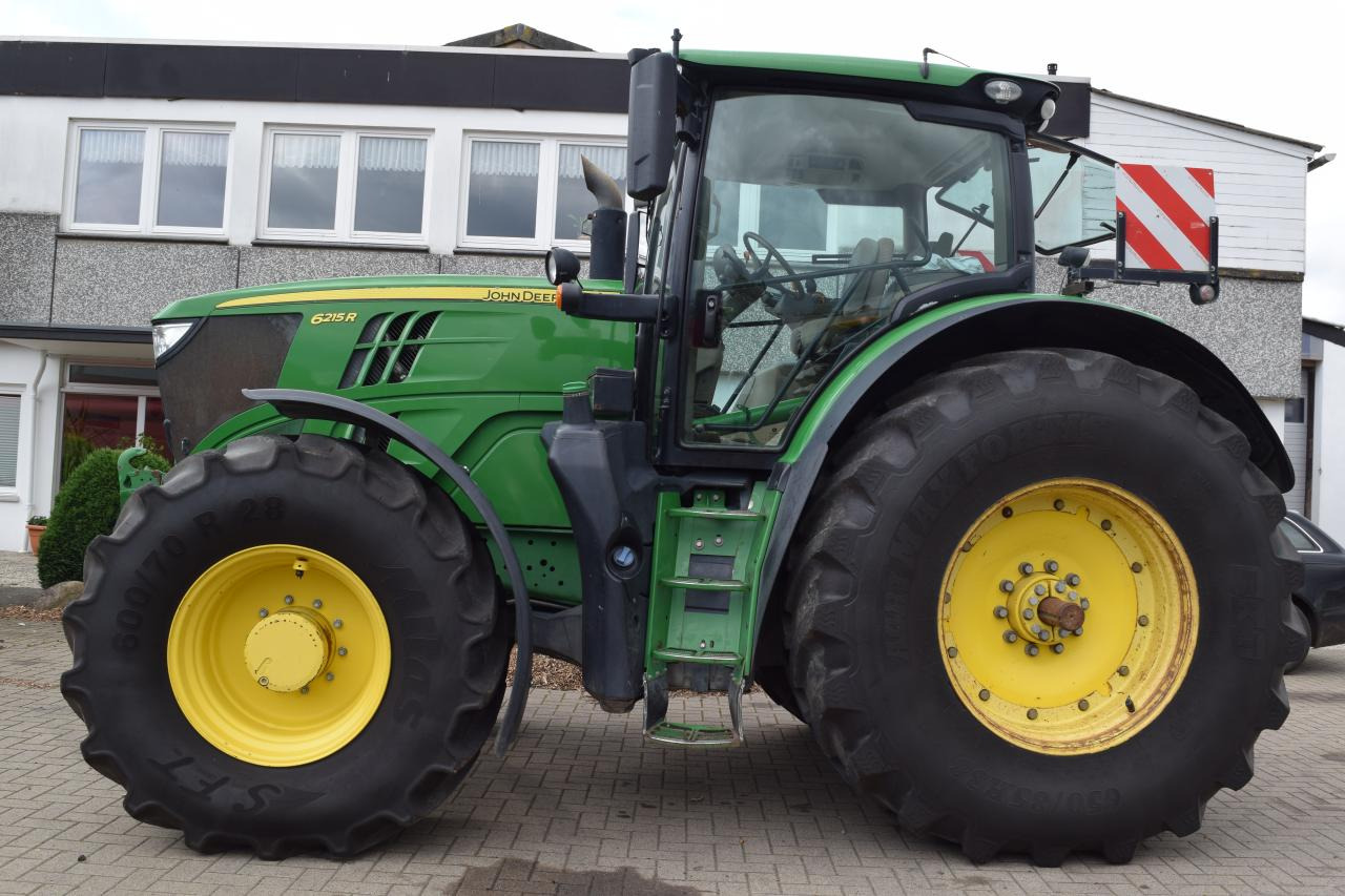 John Deere 6215 R - Трактор: слика 2 John Deere 6215 R - Трактор: слика 2