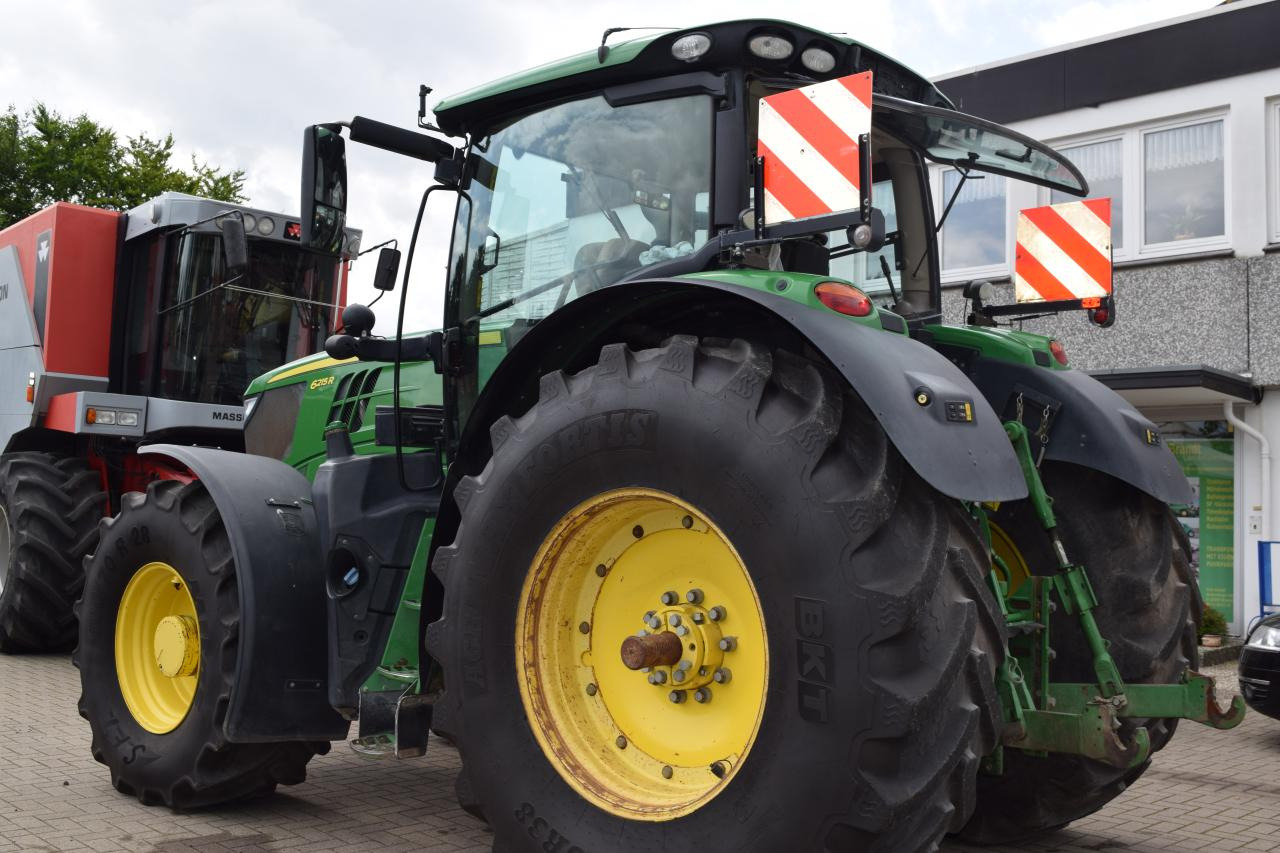 John Deere 6215 R - Трактор: слика 5 John Deere 6215 R - Трактор: слика 5