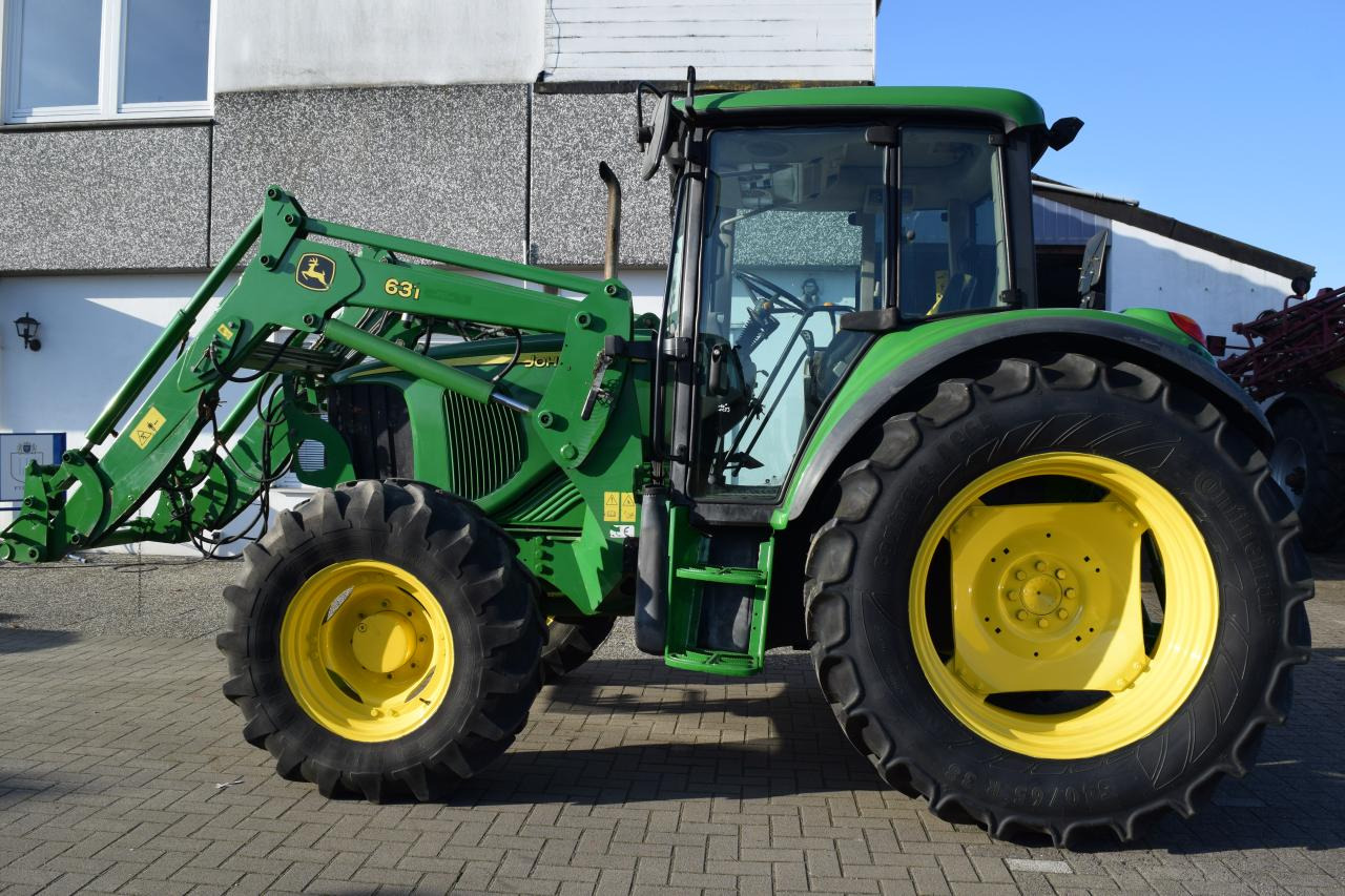 John Deere 6220 - Трактор: слика 1 John Deere 6220 - Трактор: слика 1