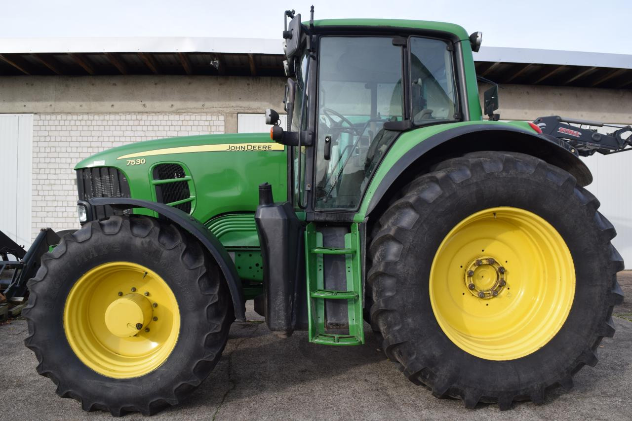 John Deere 7530 Premium - Трактор: слика 1 John Deere 7530 Premium - Трактор: слика 1
