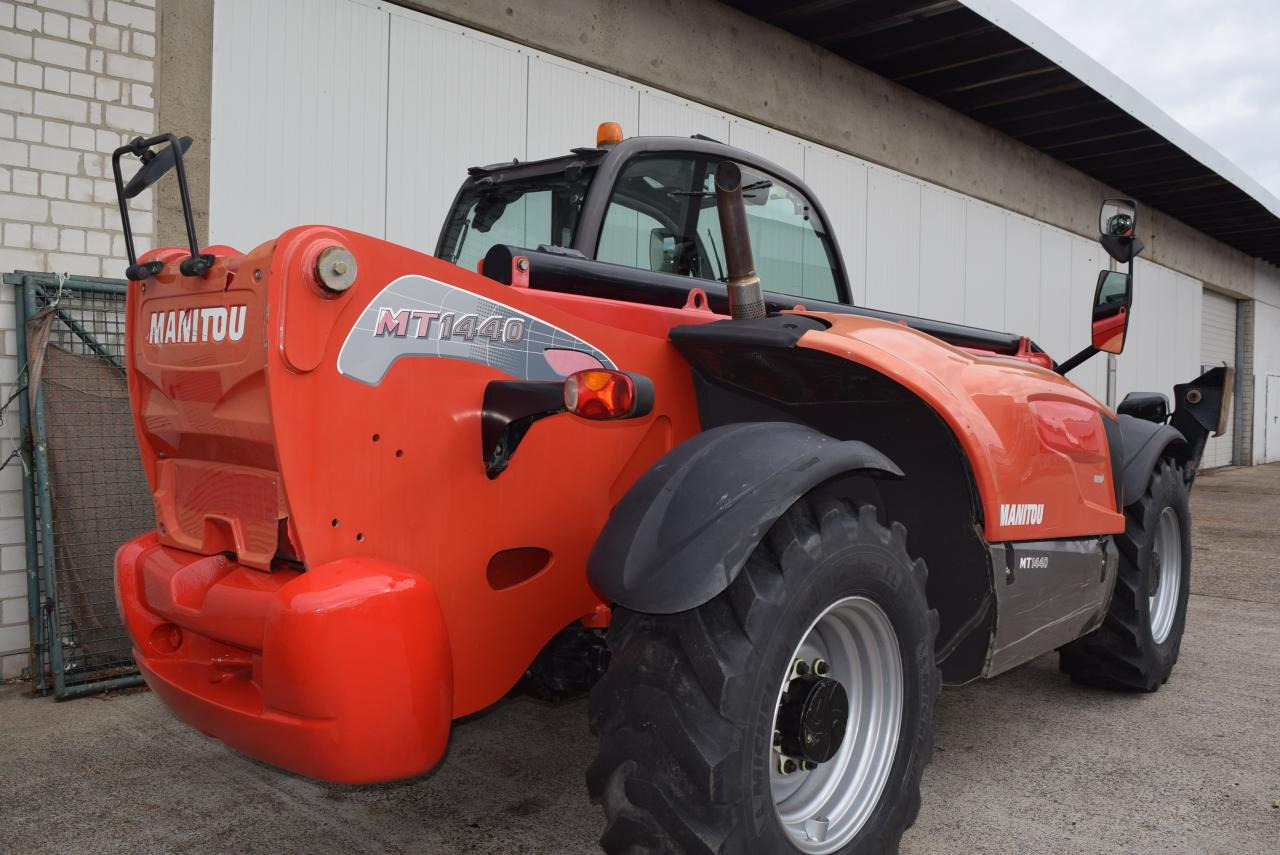 Manitou MT1440 - Телескопски ракувач: слика 5 Manitou MT1440 - Телескопски ракувач: слика 5