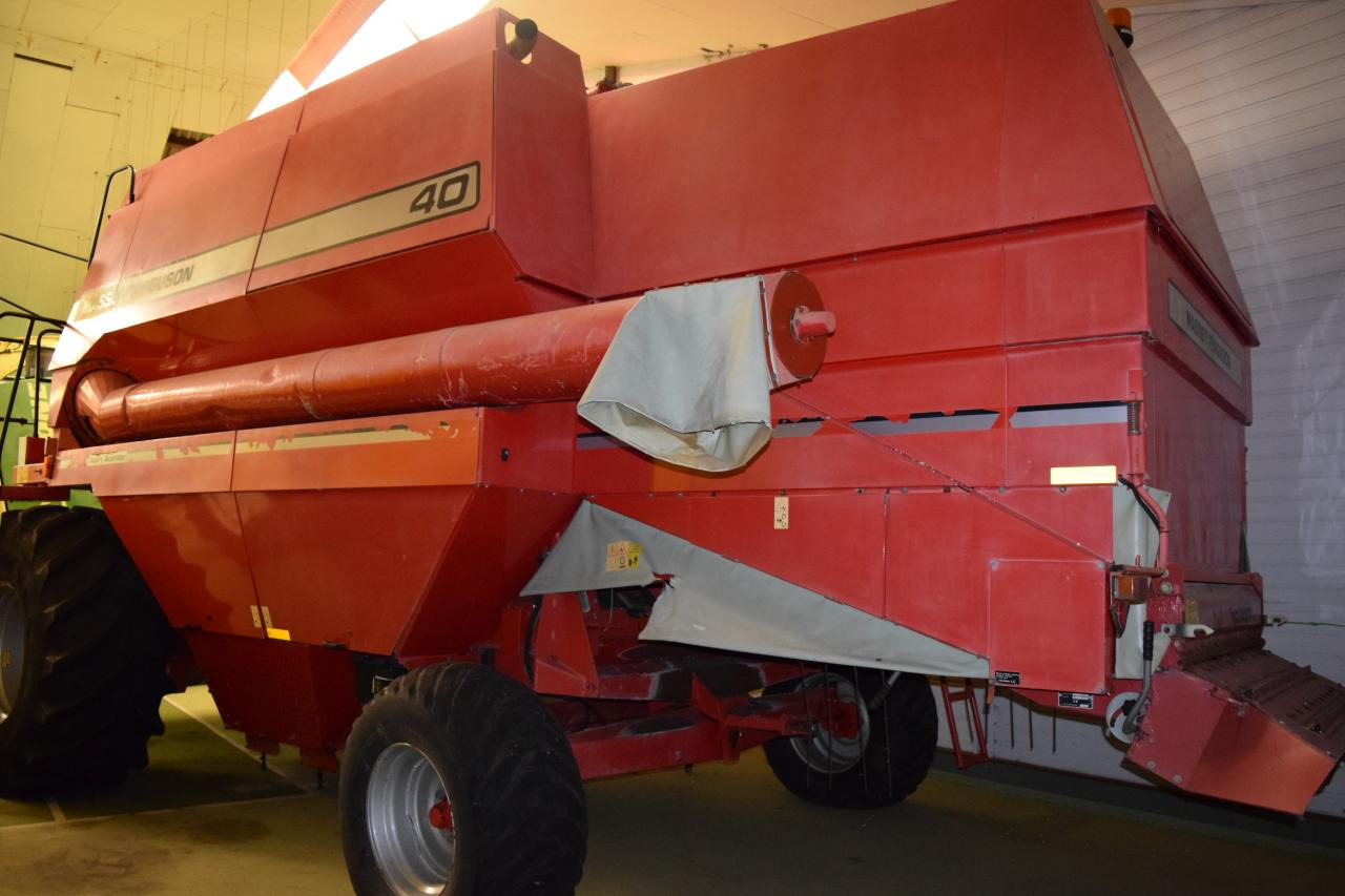 Massey Ferguson MF 40 RS - Комбајн: слика 3 Massey Ferguson MF 40 RS - Комбајн: слика 3
