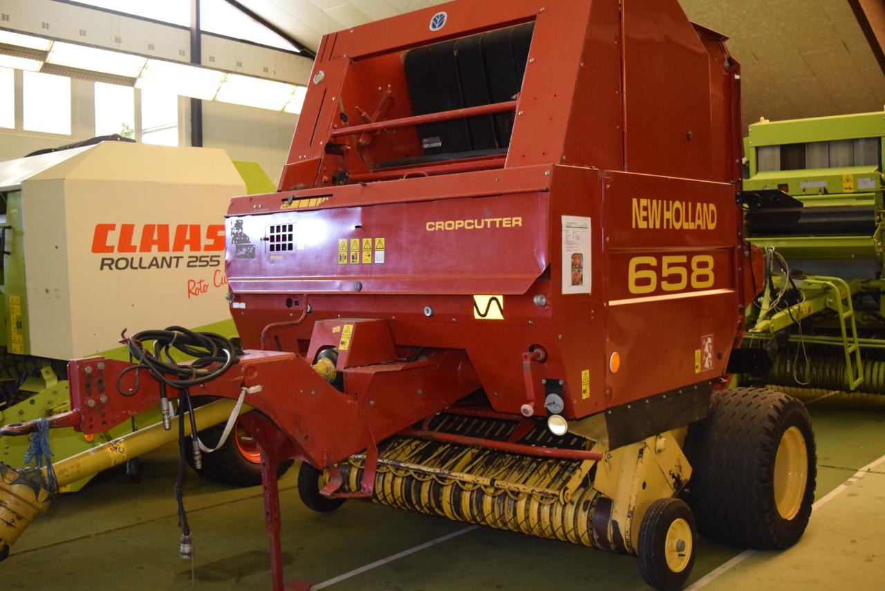 New Holland 658 - Балирка за тркалезни бали: слика 5 New Holland 658 - Балирка за тркалезни бали: слика 5