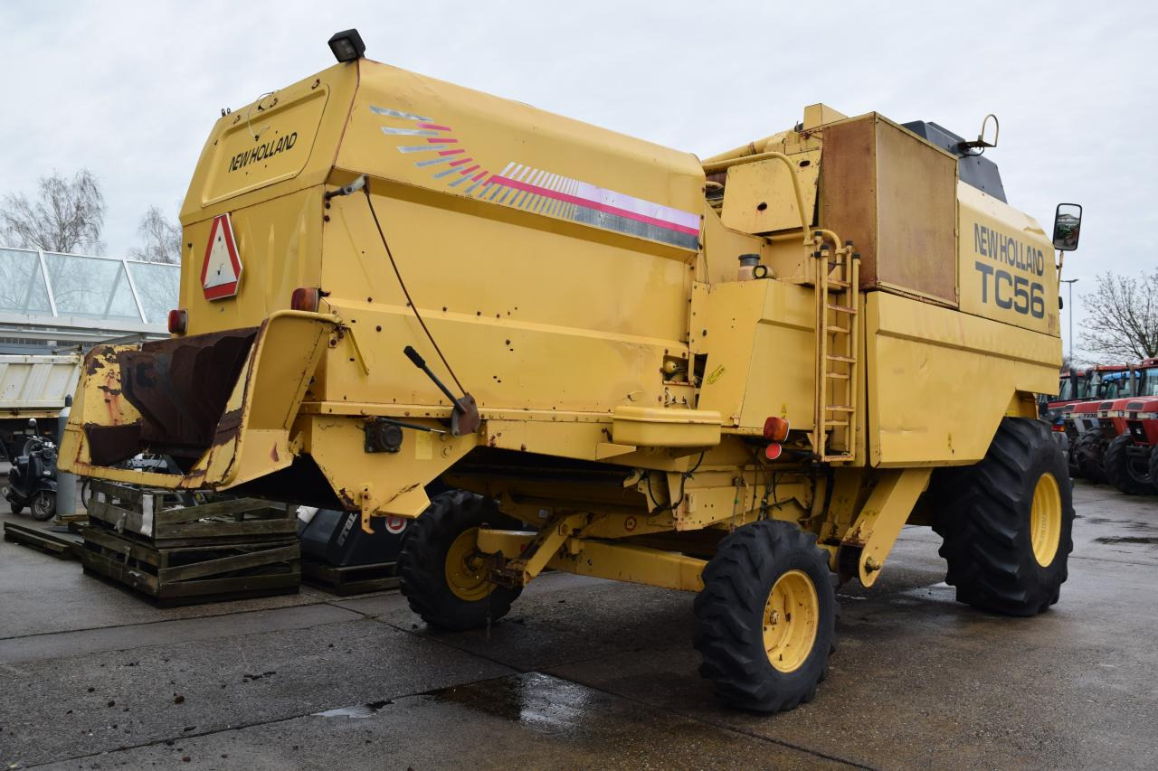 New Holland TC 56 - Комбајн: слика 4 New Holland TC 56 - Комбајн: слика 4