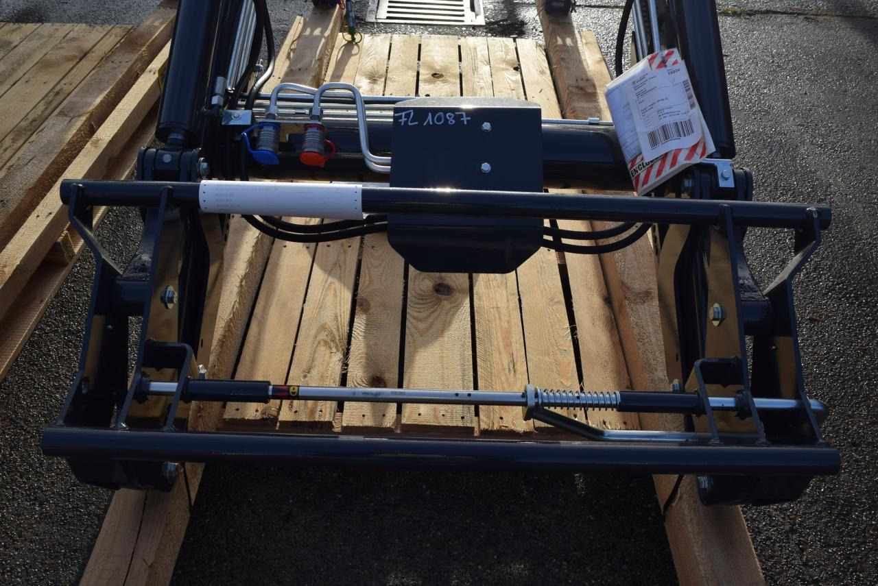 Stoll Solid 40-22 P - Преден утоварувач за трактор: слика 3 Stoll Solid 40-22 P - Преден утоварувач за трактор: слика 3