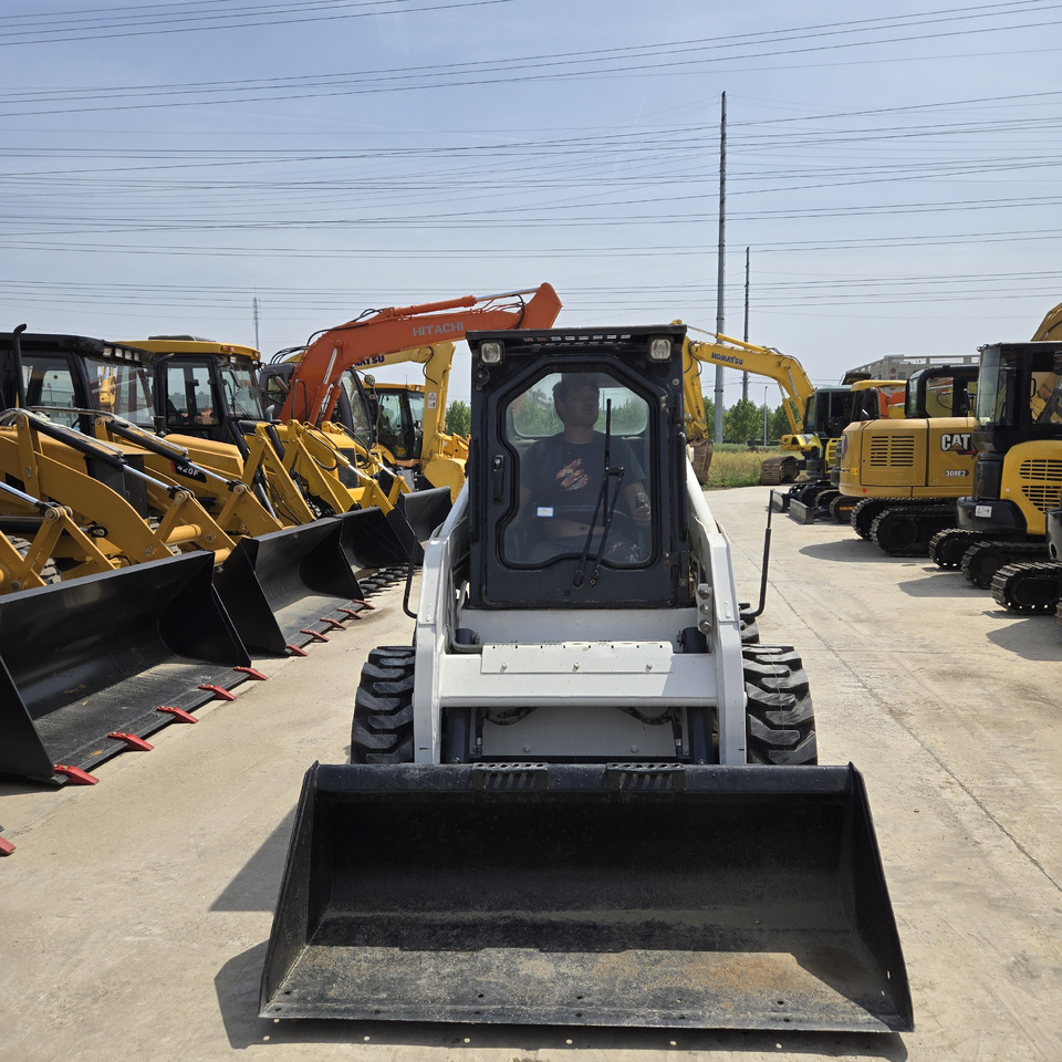 Bobcat S16 - Компактен натоварувач: слика 3 Bobcat S16 - Компактен натоварувач: слика 3