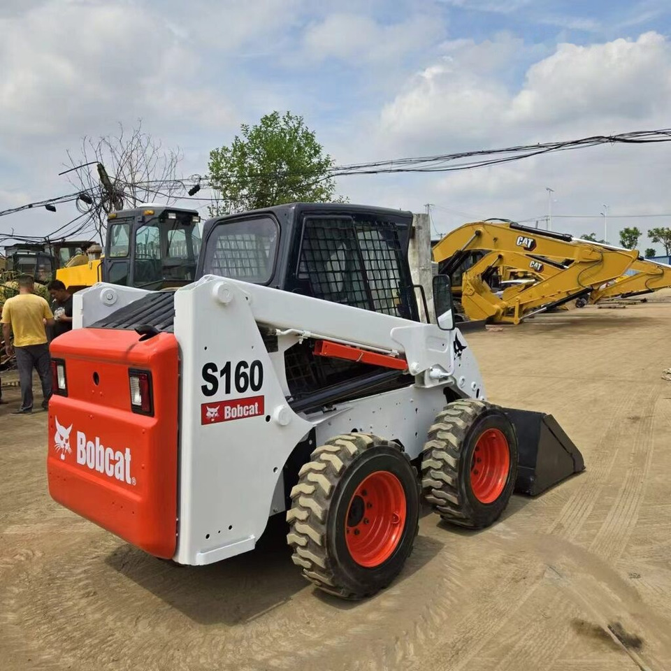 Bobcat S160 - Компактен натоварувач: слика 1 Bobcat S160 - Компактен натоварувач: слика 1