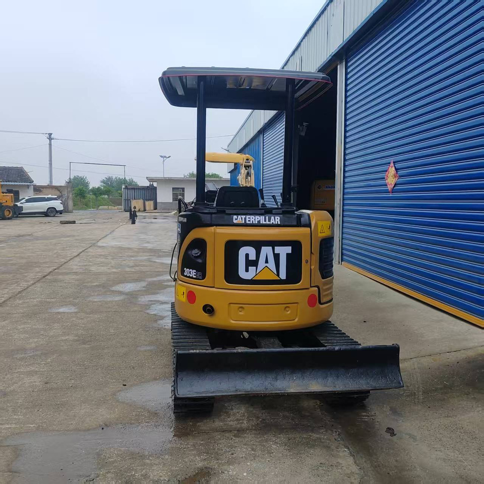CATERPILLAR 303ECR - Мини багер: слика 2 CATERPILLAR 303ECR - Мини багер: слика 2