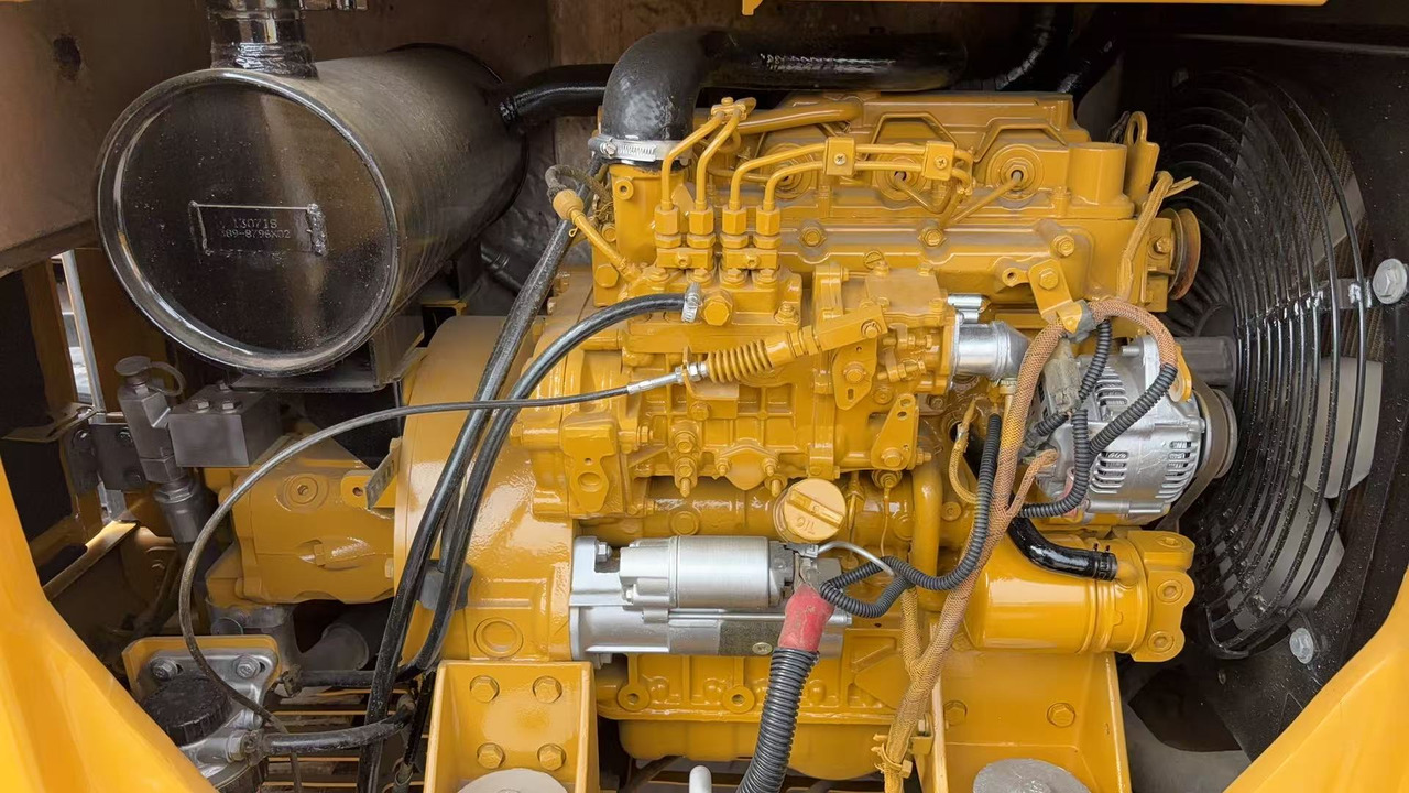 CATERPILLAR 306E2 - Мини багер: слика 4 CATERPILLAR 306E2 - Мини багер: слика 4