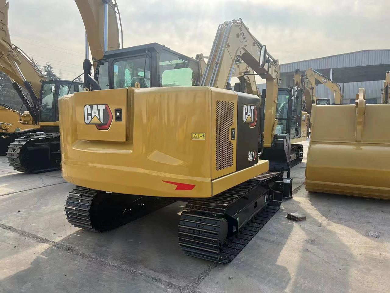CATERPILLAR 307 - Мини багер: слика 4 CATERPILLAR 307 - Мини багер: слика 4