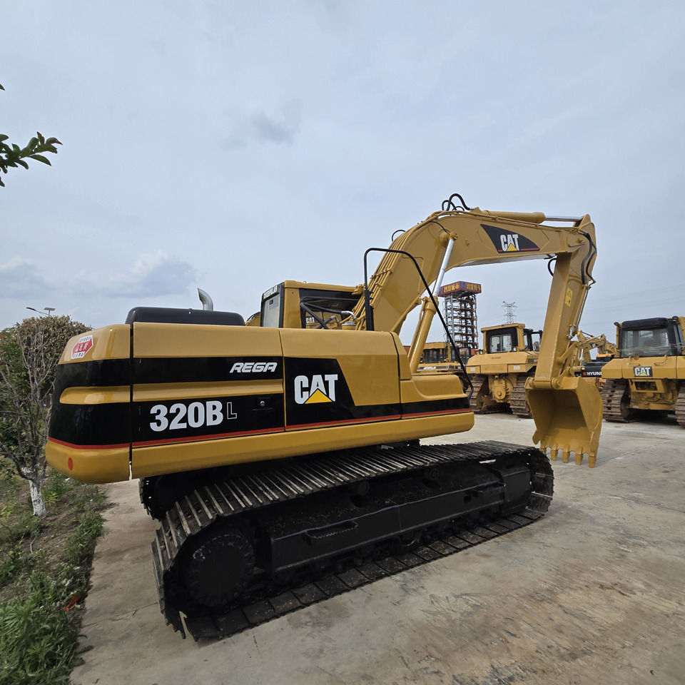 CATERPILLAR 320BL - Багер гасеничар: слика 4 CATERPILLAR 320BL - Багер гасеничар: слика 4