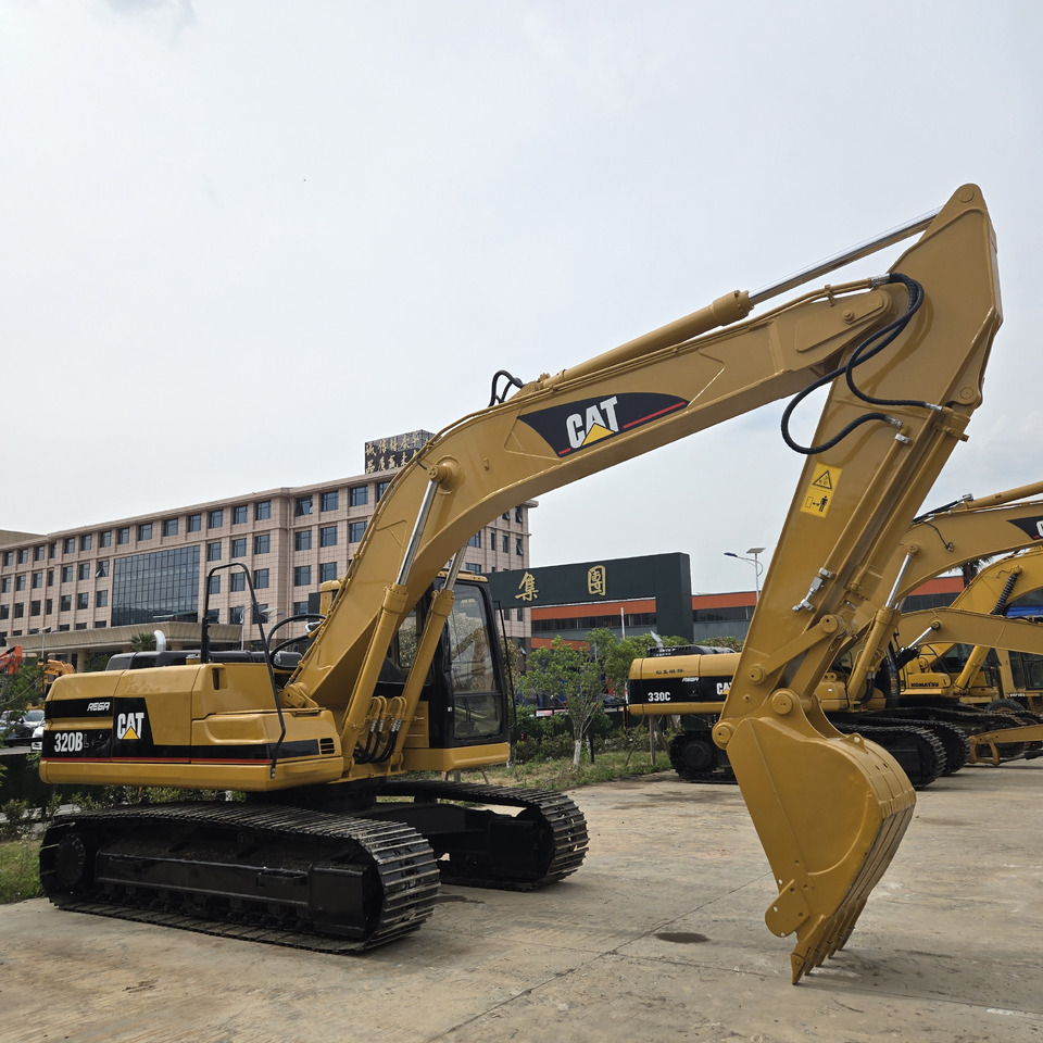 CATERPILLAR 320BL - Багер гасеничар: слика 2 CATERPILLAR 320BL - Багер гасеничар: слика 2