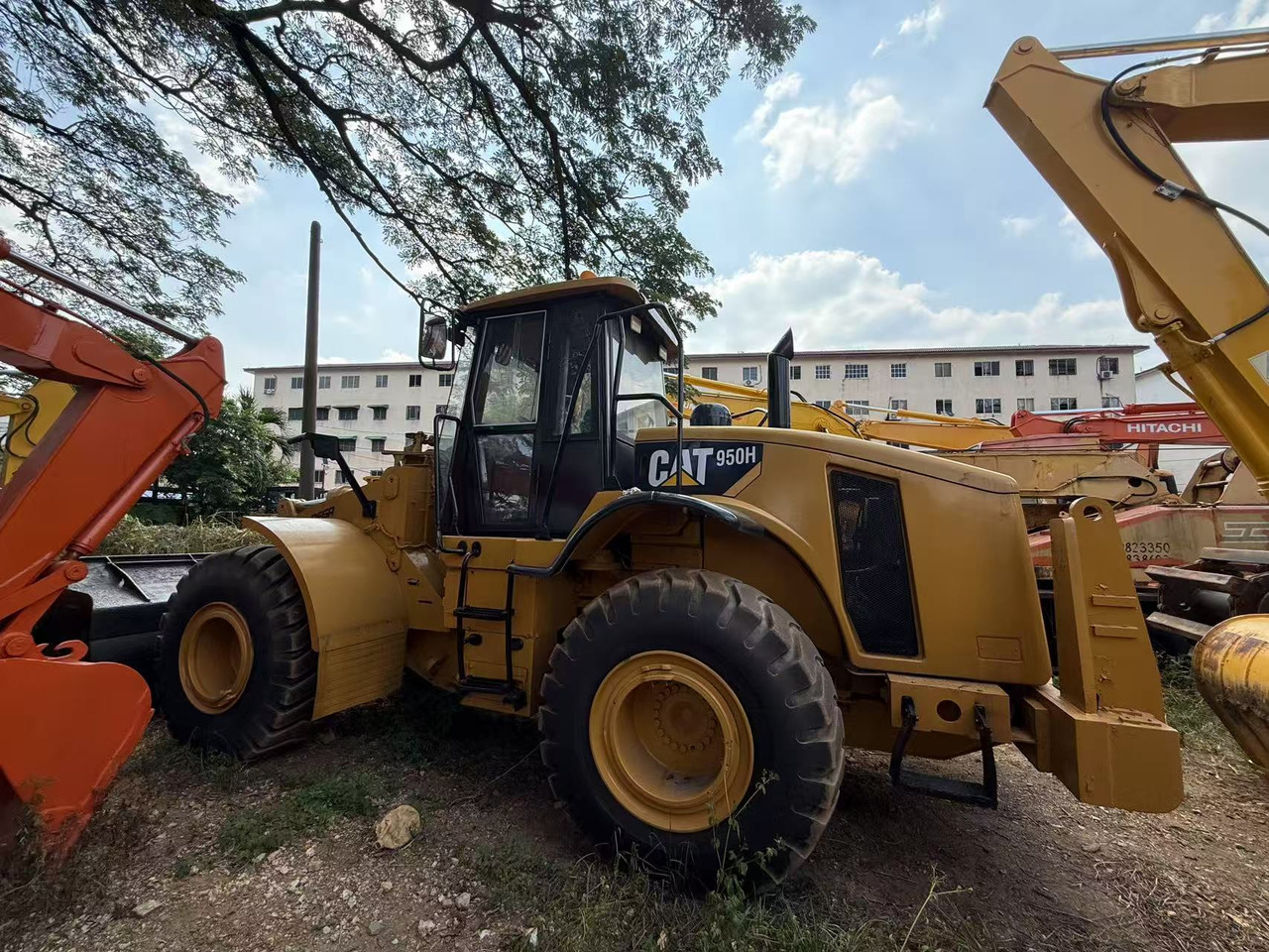 CATERPILLAR 950H - Натоварувач на тркала: слика 3 CATERPILLAR 950H - Натоварувач на тркала: слика 3