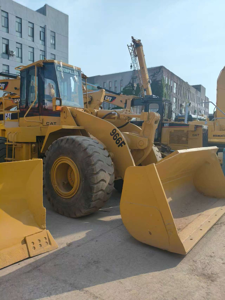 CATERPILLAR 966F - Натоварувач на тркала: слика 5 CATERPILLAR 966F - Натоварувач на тркала: слика 5