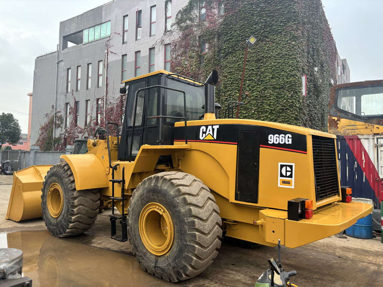 CATERPILLAR 966G - Натоварувач на тркала: слика 2 CATERPILLAR 966G - Натоварувач на тркала: слика 2