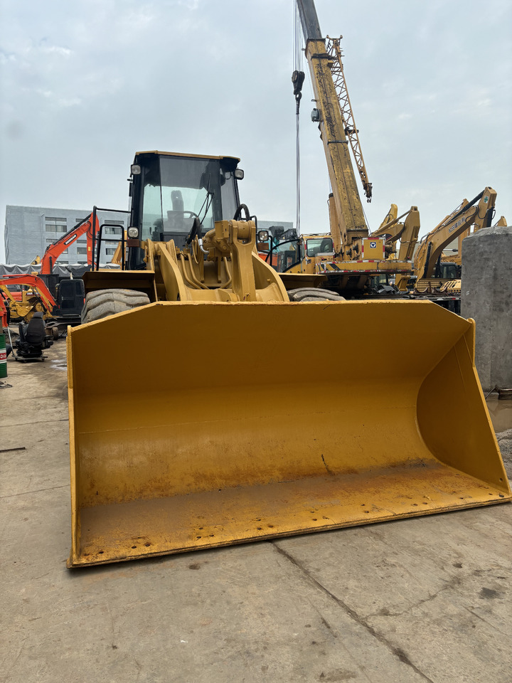 CATERPILLAR 966G - Натоварувач на тркала: слика 5 CATERPILLAR 966G - Натоварувач на тркала: слика 5