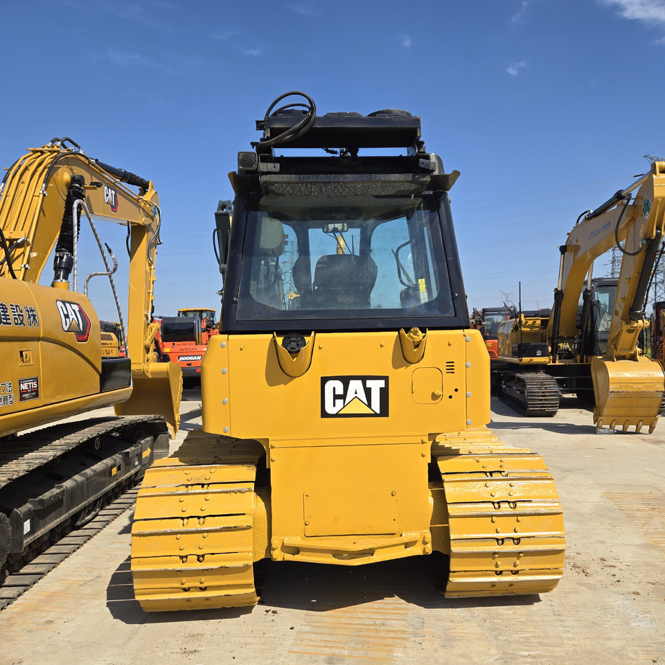 CATERPILLAR D5K - Булдожер: слика 3 CATERPILLAR D5K - Булдожер: слика 3