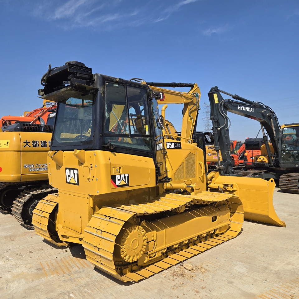 CATERPILLAR D5K - Булдожер: слика 2 CATERPILLAR D5K - Булдожер: слика 2