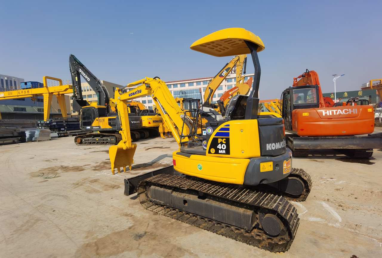 CATERPILLAR PC40MR - Мини багер: слика 1 CATERPILLAR PC40MR - Мини багер: слика 1